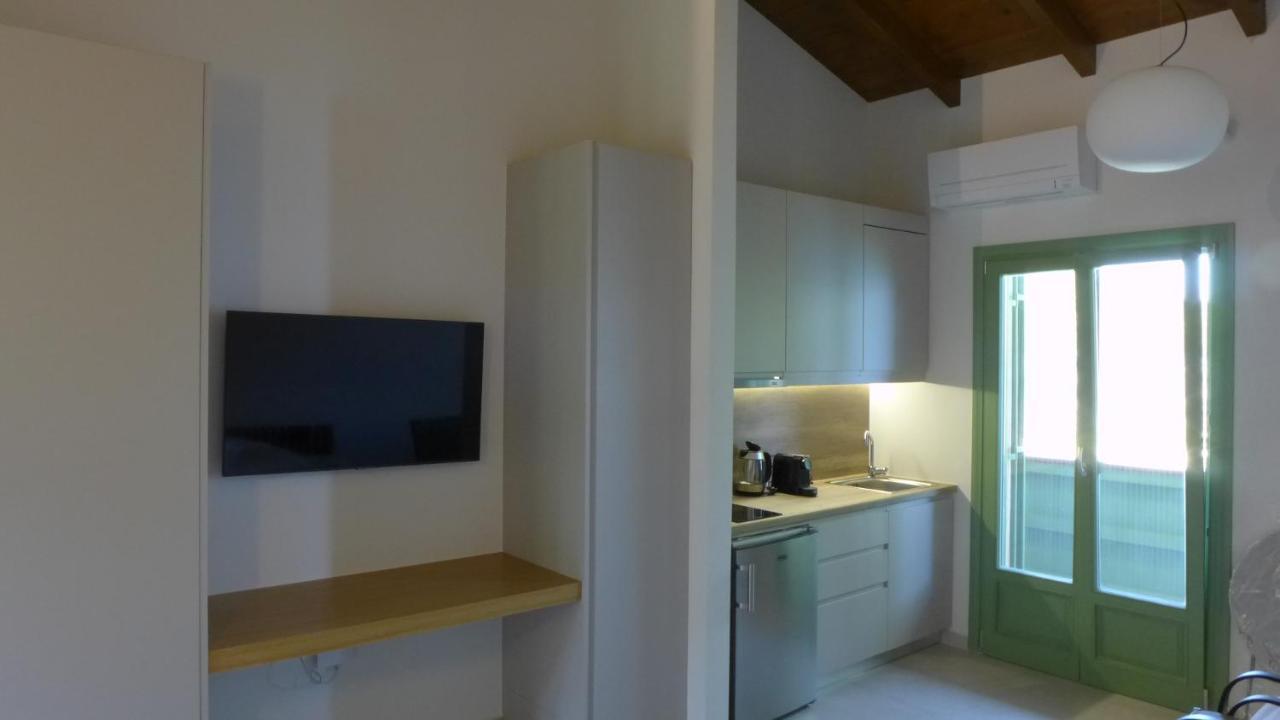 Caltabania Suites Áyios Nikítas Eksteriør bilde